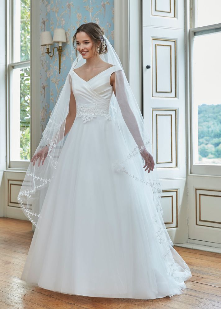 Wedding Dresses and Bridal Gowns in Shrewsbury | Emstrey ...